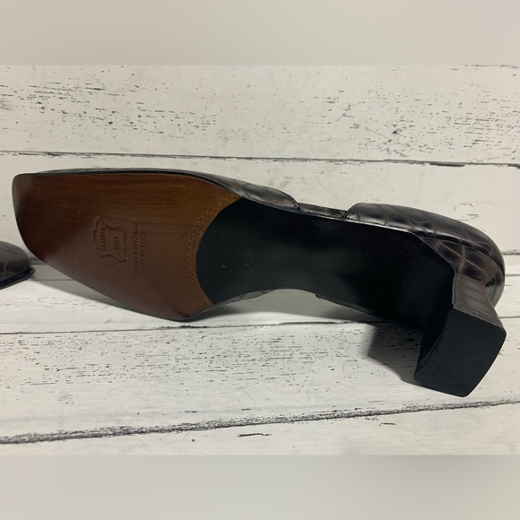 Stuart Weitzman Women’s Size 8.5 Brown Leather Pumps, Made in Spain, Classic - Picture 11 of 12